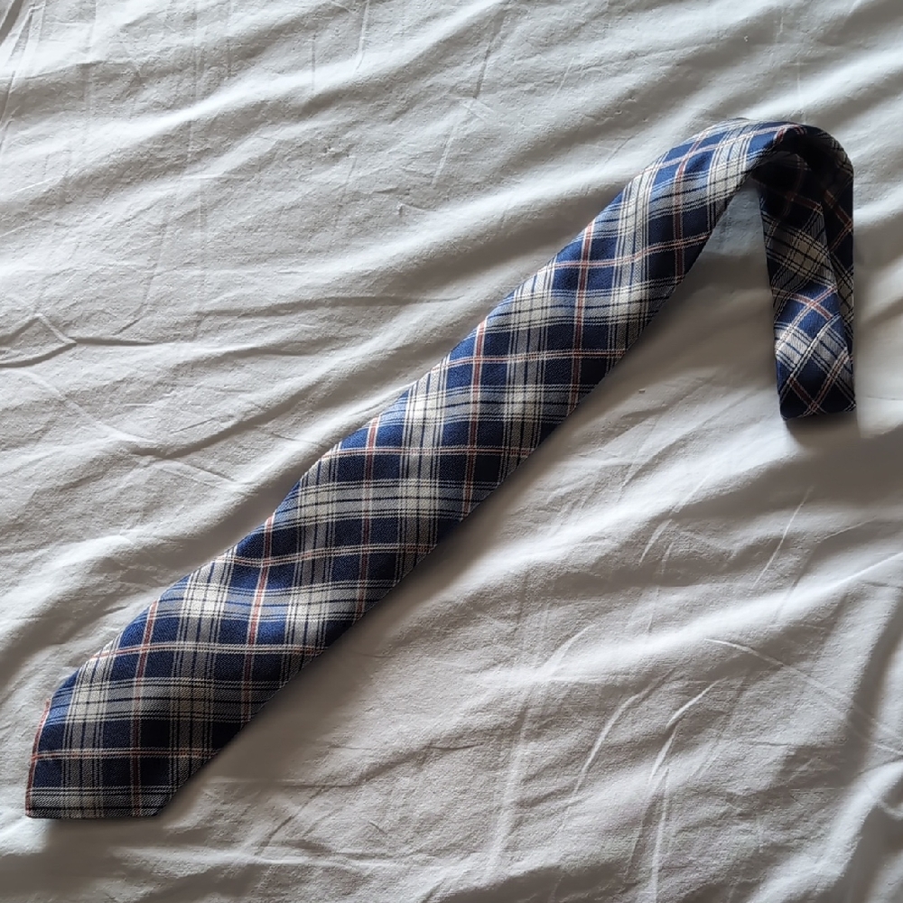 Hart Schaffner Marx Blue and White Plaid Tie